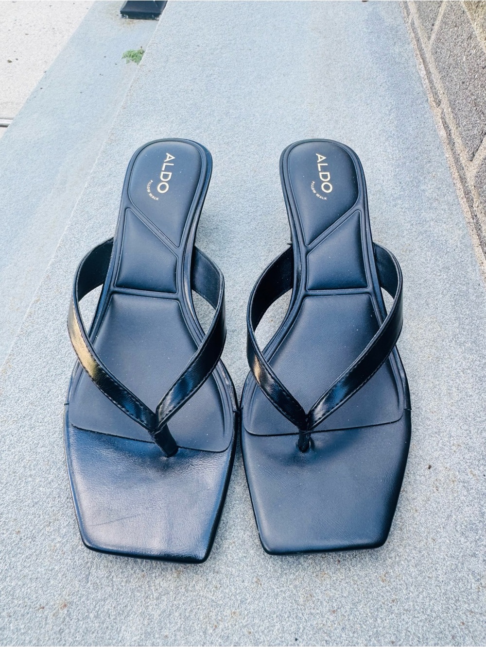 ALDO Black Square-Toe Thong Sandals with Glossy Straps